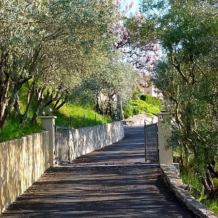 Bed & Breakfast L'escalade En Luberon